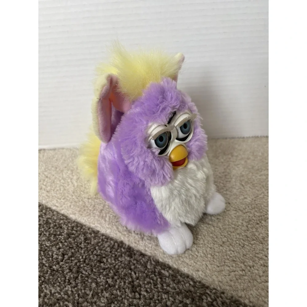 Vintage Furby Purple Yellow Springtime Blue Eyes Limited Edition Works 1999